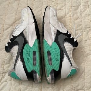 Nike Air Max Execc Sneakers, size 9